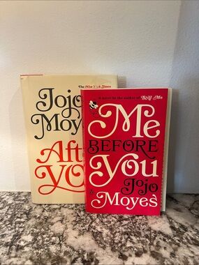 Me Before You by Jojo Moyes - Red Paperback